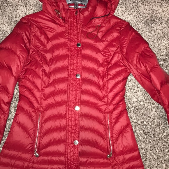 Red puffer jacket. - Picture 3 of 5